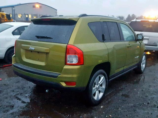 1C4NJCBB9CD589906 - 2012 JEEP COMPASS SP 绿色 照片 4
