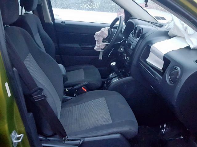 1C4NJCBB9CD589906 - 2012 JEEP COMPASS SP 绿色 照片 5
