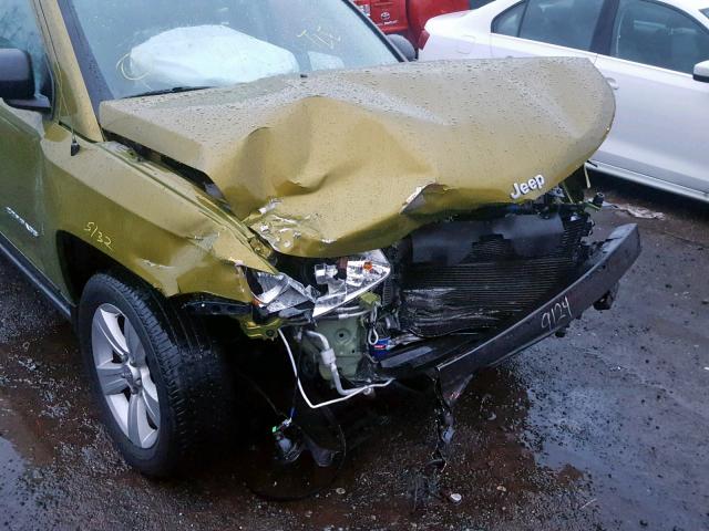 1C4NJCBB9CD589906 - 2012 JEEP COMPASS SP 绿色 照片 9