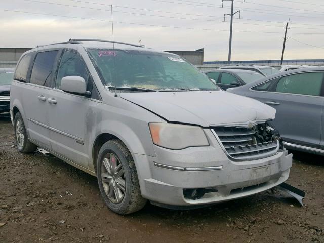 2A4RR5DX9AR290340 - 2010 CHRYSLER TOWN & COU SILVER photo 1