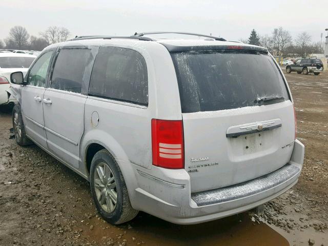 2A4RR5DX9AR290340 - 2010 CHRYSLER TOWN & COU SILVER photo 3