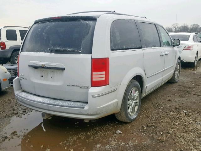 2A4RR5DX9AR290340 - 2010 CHRYSLER TOWN & COU SILVER photo 4