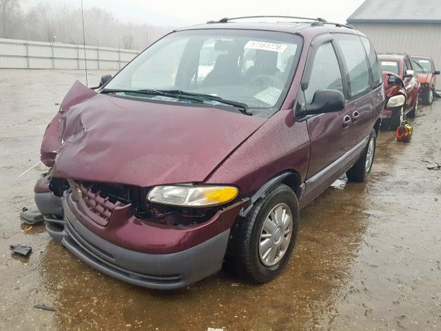 2C4GJ45G6YR760735 - 2000 CHRYSLER VOYAGER SE BURGUNDY photo 2