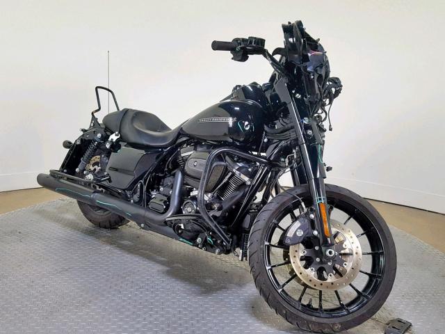 1HD1KRC13JB673005 - 2018 HARLEY-DAVIDSON FLHXS STRE BLACK photo 2