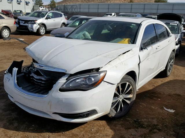 1C3CCBBB2DN674081 - 2013 CHRYSLER 200 TOURIN WHITE photo 2