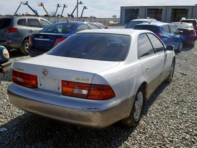 JT8BF22G6V5007315 - 1997 LEXUS ES 300 WHITE photo 4