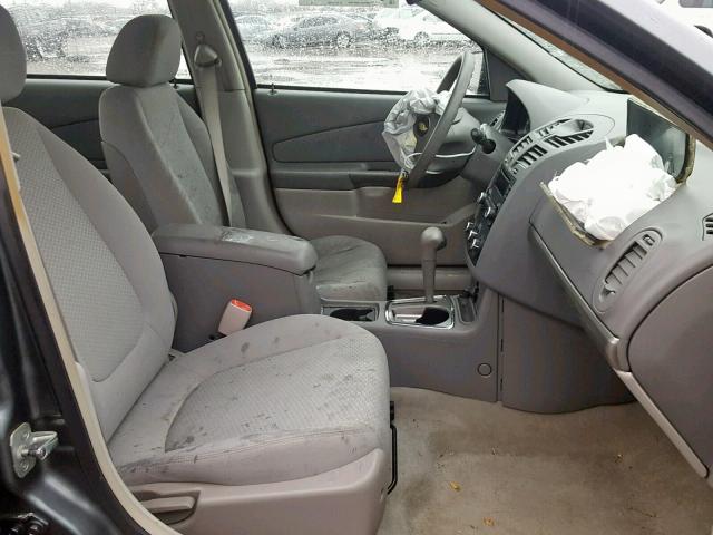 1G1ZS51F56F255419 - 2006 CHEVROLET MALIBU LS GRAY photo 5