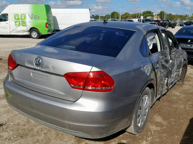 1VWAP7A36DC002466 - 2013 VOLKSWAGEN PASSAT S SILVER photo 4