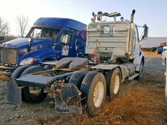 2FWJA3CV76AV32806 - 2006 STERLING TRUCK AT 9500 WHITE photo 4