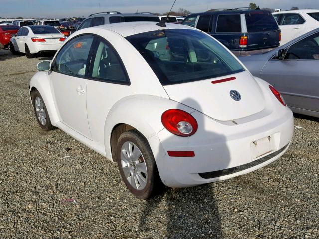 3VWPG31C39M509611 - 2009 VOLKSWAGEN NEW BEETLE WHITE photo 3