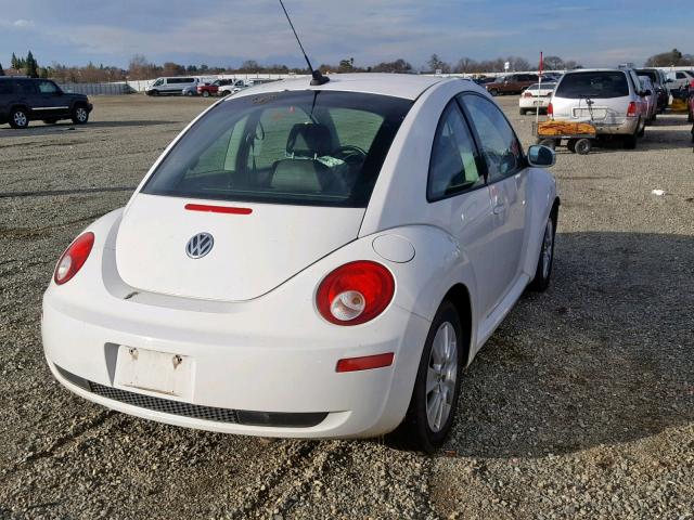 3VWPG31C39M509611 - 2009 VOLKSWAGEN NEW BEETLE WHITE photo 4