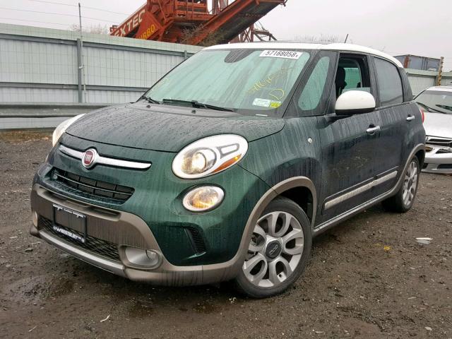 ZFBCFADHXGZ037597 - 2016 FIAT 500L TREKK GREEN photo 2