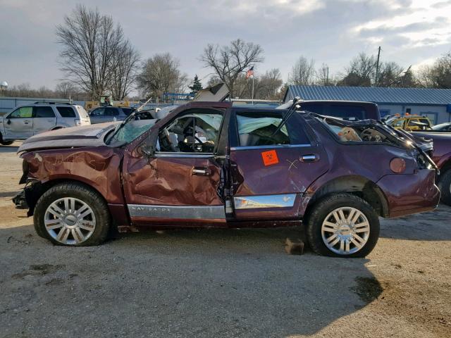 5LMJJ2H52BEJ05926 - 2011 LINCOLN NAVIGATOR MAROON photo 9