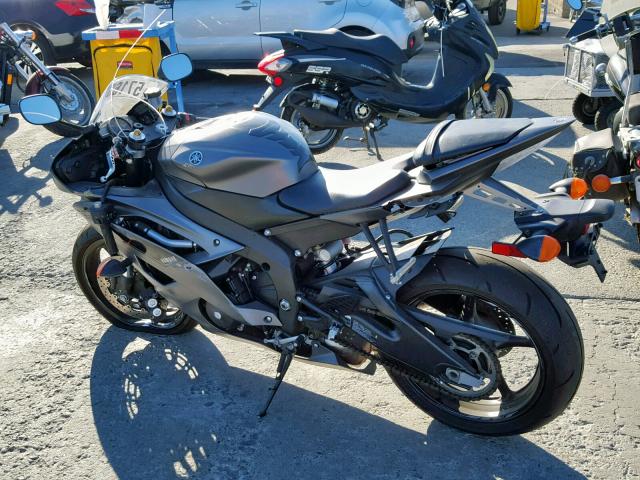 JYARJ16Y2GA011301 - 2016 YAMAHA YZFR6 C GRAY photo 3