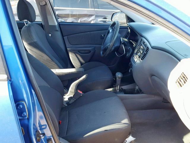 KNADE123966135402 - 2006 KIA RIO BLUE photo 5