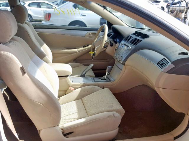 4T1CE30P77U757201 - 2007 TOYOTA CAMRY SOLA WHITE photo 5