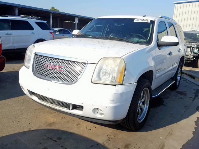 1GKFK63897J268689 - 2007 GMC YUKON DENA WHITE photo 2