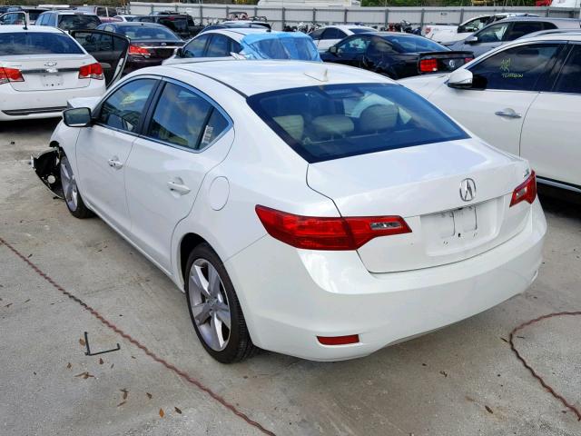 19VDE1F7XDE005936 - 2013 ACURA ILX 20 TEC WHITE photo 3