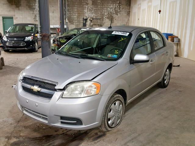 KL1TD56E79B609483 - 2009 CHEVROLET AVEO LS SILVER photo 2