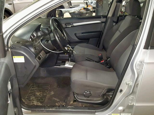 KL1TD56E79B609483 - 2009 CHEVROLET AVEO LS SILVER photo 5