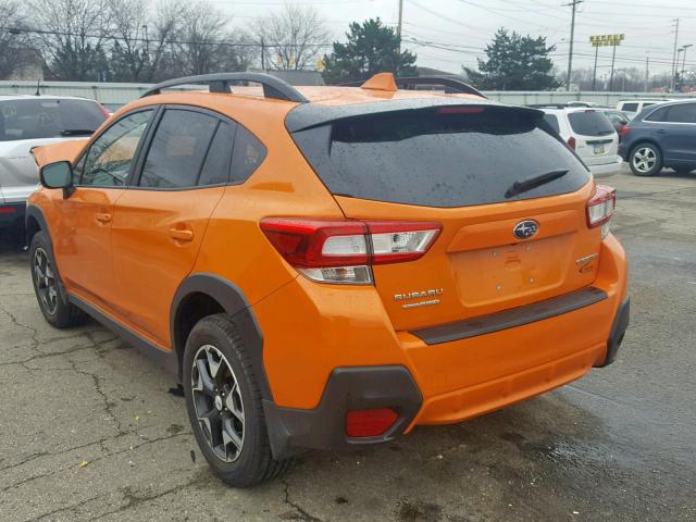 JF2GTADC8J8275748 - 2018 SUBARU CROSSTREK ORANGE photo 3