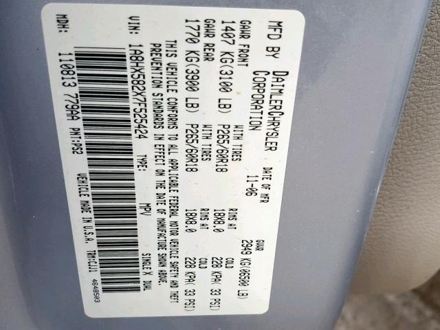 1A8HX582X7F525424 - 2007 CHRYSLER ASPEN LIMI SILVER photo 10