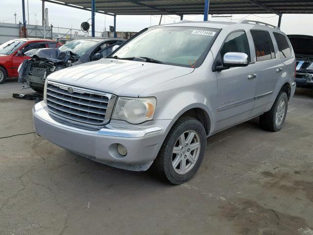 1A8HX582X7F525424 - 2007 CHRYSLER ASPEN LIMI SILVER photo 2