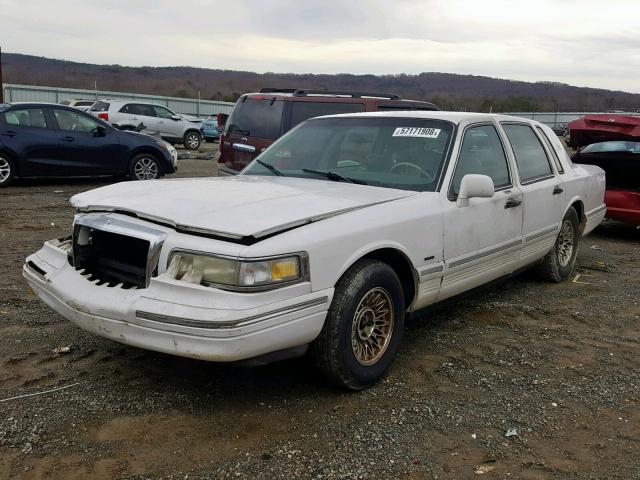 1LNLM81W0SY621905 - 1995 LINCOLN TOWN CAR E WHITE photo 2