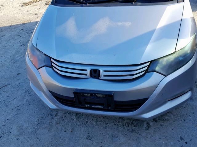 JHMZE2H74AS008242 - 2010 HONDA INSIGHT SILVER photo 9