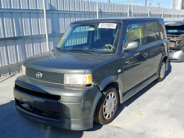 JTLKT324454001917 - 2005 TOYOTA SCION XB CHARCOAL photo 2