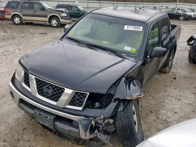 1N6AD07W97C436953 - 2007 NISSAN FRONTIER C BLACK photo 2