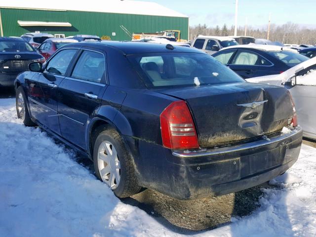 2C3AA63H85H529760 - 2005 CHRYSLER 300C BLACK photo 3