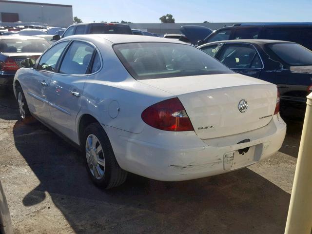 2G4WC532651286908 - 2005 BUICK LACROSSE C WHITE photo 3