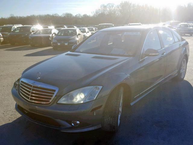 WDDNG71X38A195089 - 2008 MERCEDES-BENZ S 550 GRAY photo 2