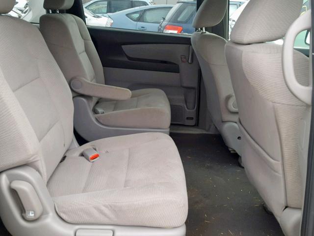 5FNRL5H25CB114941 - 2012 HONDA ODYSSEY LX GRAY photo 6