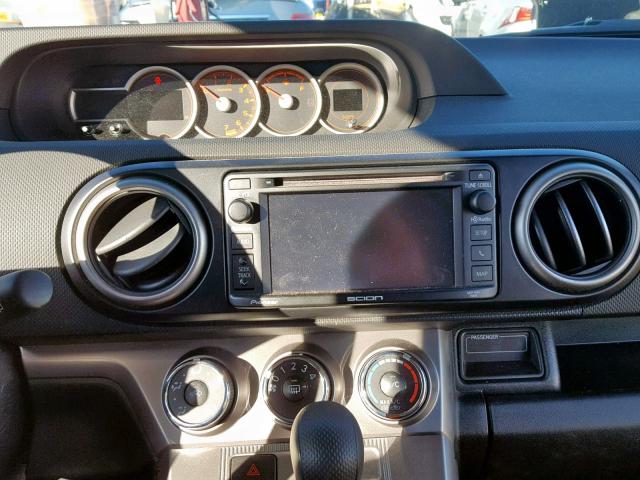 JTLZE4FE2EJ052061 - 2014 TOYOTA SCION XB WHITE photo 9