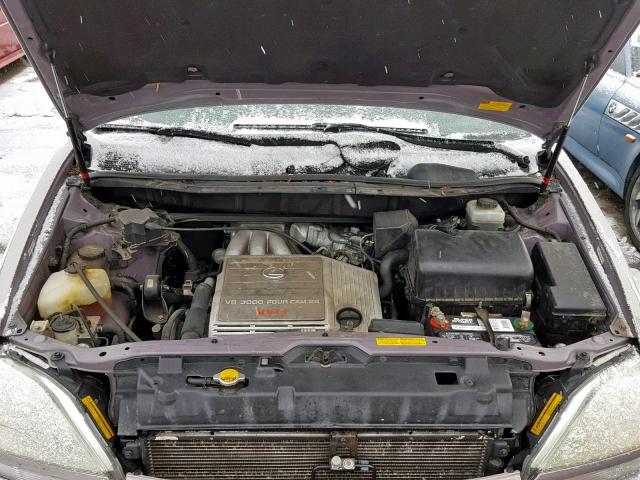 JTJHF10U110171445 - 2001 LEXUS RX 300 GRAY photo 7