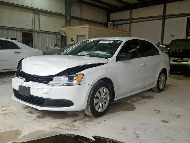 3VW2K7AJ3EM301446 - 2014 VOLKSWAGEN JETTA BASE WHITE photo 2