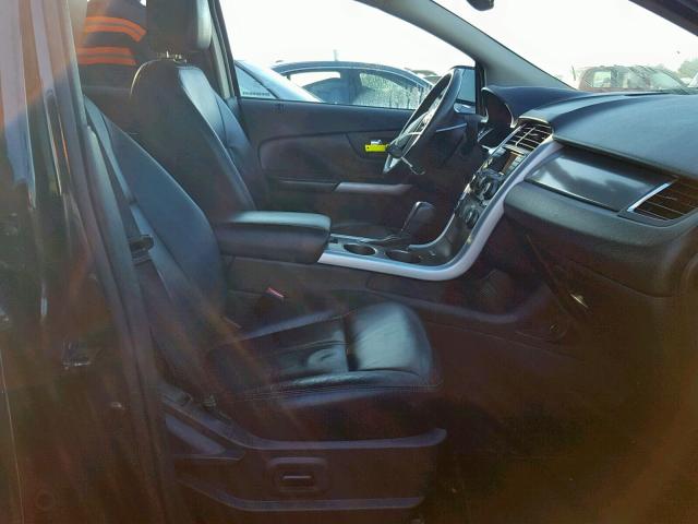 2FMDK4JC8DBA77209 - 2013 FORD EDGE SEL BLACK photo 5