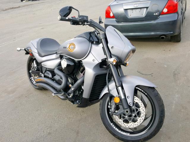 JS1VY53A0H2100707 - 2017 SUZUKI VZR1800 GRAY photo 1