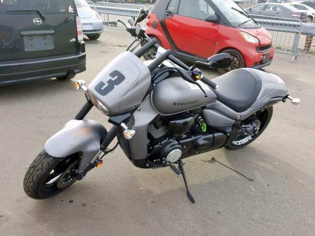 JS1VY53A0H2100707 - 2017 SUZUKI VZR1800 GRAY photo 2