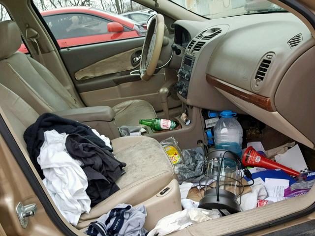 1G1ZU64894F178743 - 2004 CHEVROLET MALIBU MAX ოქროსფერი ფოტო 5