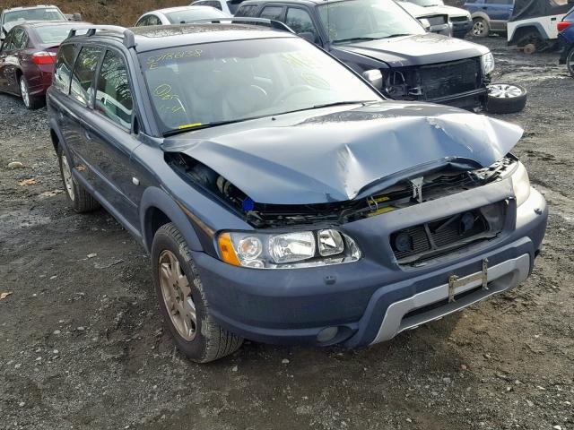 YV1SZ592651192004 - 2005 VOLVO XC70 BLUE photo 1