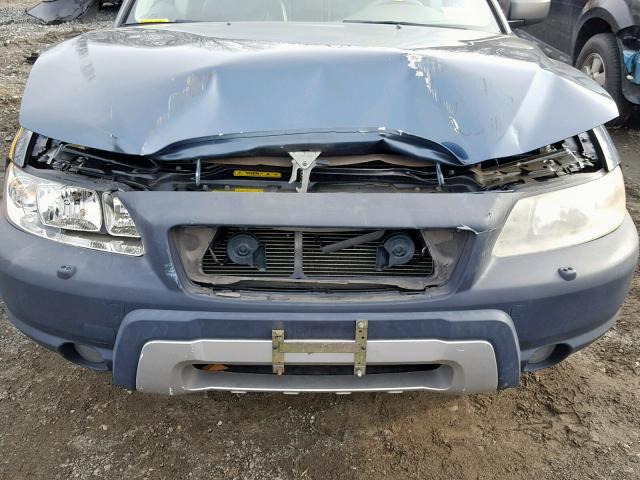 YV1SZ592651192004 - 2005 VOLVO XC70 BLUE photo 9