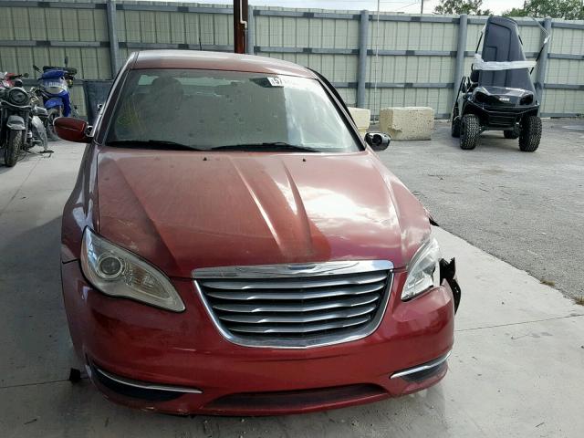 1C3CCBAB7DN686003 - 2013 CHRYSLER 200 LX RED photo 10