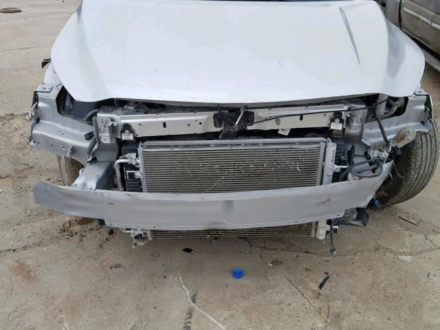 1G11C5SA6DF147420 - 2013 CHEVROLET MALIBU 1LT SILVER photo 9