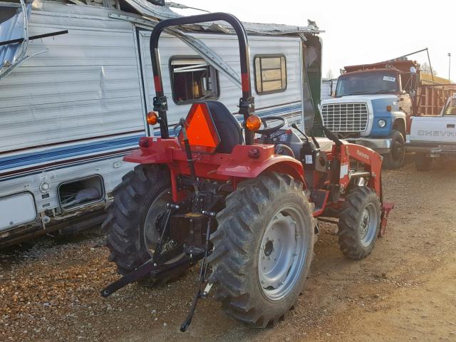 26G160712238 - 2017 OTHER TRACTOR RED photo 4