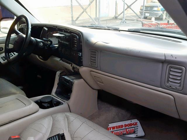 1GKEK13TX1J261101 - 2001 GMC YUKON GRAY photo 5