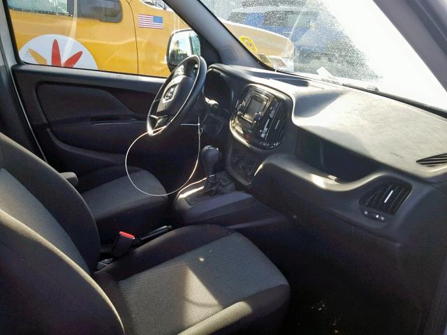 ZFBERFAB8H6D91332 - 2017 RAM PROMASTER 白色 照片 5