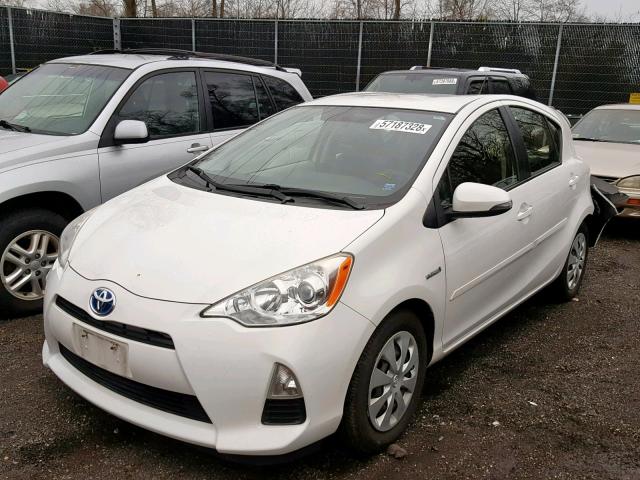 JTDKDTB34D1533622 - 2013 TOYOTA PRIUS C WHITE photo 2